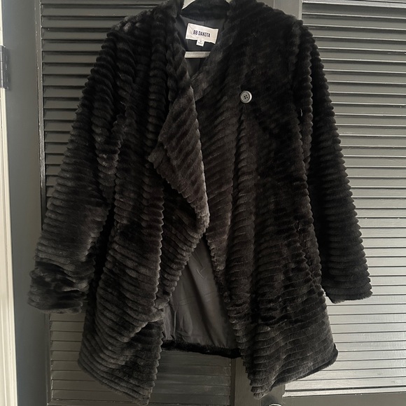 BB Dakota Jackets & Blazers - BB Dakota Women's Plush Black Teddy Jacket